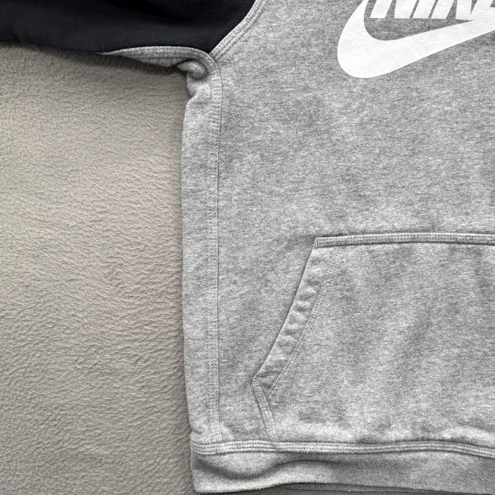 Nike Hoodie Youth Medium Gray Fleece Cartoon Graphic Pullover Kangaroo Pocket